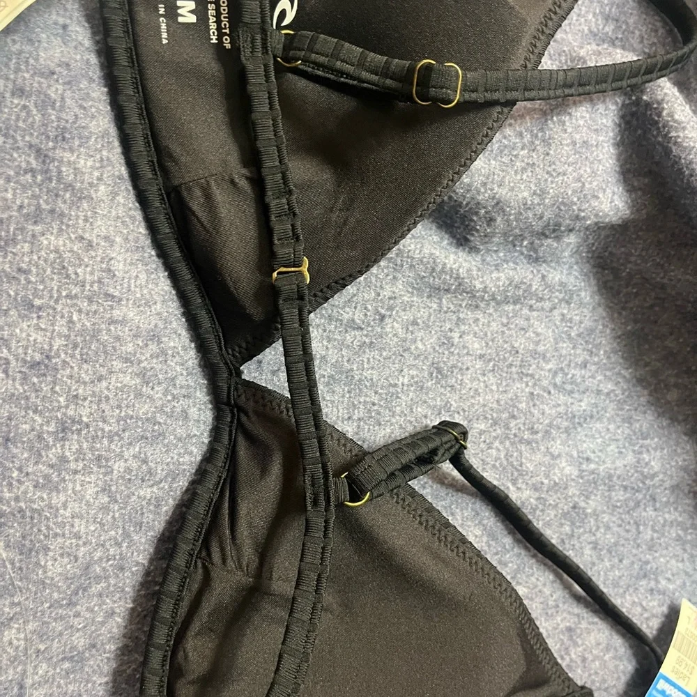 Rip Curl Black Bikini Triangle Top oNLY Size Medium NWT - Picture 3 of 3